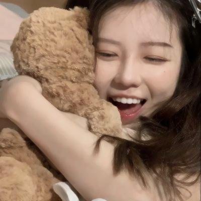 逃出苦难向春山