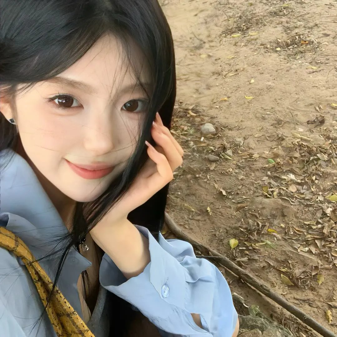 替夫上朝听我心声吃瓜笑哈哈